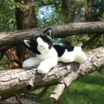 Rappa Λούτρινη Ασπρό-Μαύρη Γάτα Ξαπλωτή 30 εκ. Eco-Friendly (203938)